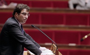 Les sénateurs de l'opposition et les députés UMP ont saisi mardi le Conseil constitutionnel sur le projet de loi sur le mariage homosexuel, peu après son adoption définitive par l'Assemblée nationale.