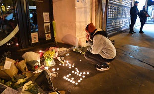 Commémoration du 5e anniversaire des attentats de novembre 2015, en 2020.