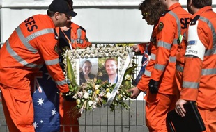 Les photos de Katrina Dawson et Tori Johnsond apportées pour le service funéraire célébré en leur hommage le 23 décembre 2014 à Sydney