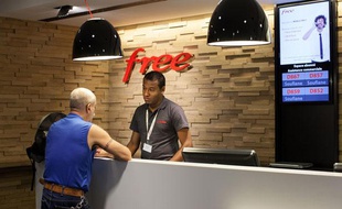Un magasin Free (groupe Iliad) à Paris en septembre 2013