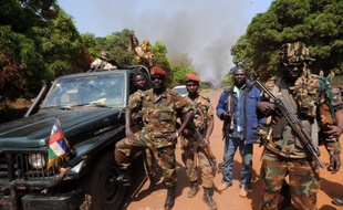 Les rebelles centrafricains du Séléka qui ont forcé vendredi à la mi-journée le dernier verrou sur la route de Bangui, sont aux portes de la capitale "à quelques kilomètres", et l'attaque pourrait être imminente.