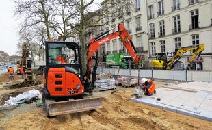 Les travaux de transformation de la liaison Commerce-Feydeau ont débuté du côté de l'allée Duguay-Trouin.