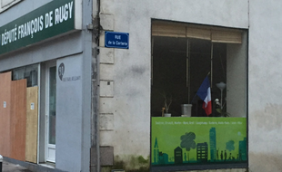 Le local de la permanence de François de Rugy.