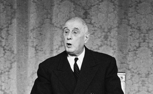 Le président Charles de Gaulle lors d'une conférence de presse à l'Elysée, le 16 mai 1968.