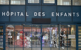 L'entrée de l'hôpital des enfants du CHU Purpan, à Toulouse.
