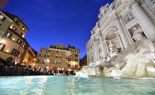 La fontaine de Trevi (illustration).