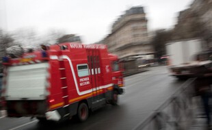 Un camion des pompiers de Paris. (illustration)