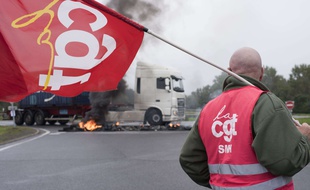 Des routiers, principalement CGT et FO, avaient entamé un mouvement reconductible contre la réforme du Code du travail, le lundi 25 septembre 2017.
