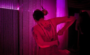 Le «new burlesque», c'est la sensibilité mêlée à la fantaisie, dans une ambiance rétro.