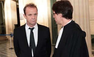 Banier et son avaocat Laurent Merlet au tribunal correctionnel de Bordeaux, le 2 février 2015