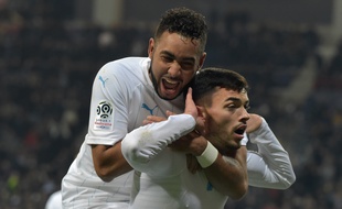 Félicité par Dimitri Payet, Nemanja Radonjic fête son premier but avec Marseille, le 24 novembre 2019 à Toulouse.