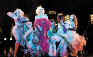 La joyeuse troupe du cabaret New Burlesque.