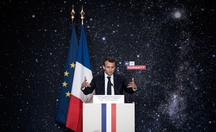 Emmanuel Macron a présenté un plan pour investir dans l'intelligence artificielle le 29 mars 2018, au Collège de France.