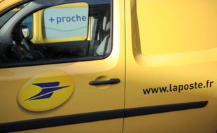 La Poste expérimentera dimanche la livraison de colis avant Noël, sur la base du volontariat de ses salariés dans sept grandes villes