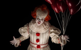 Haytham Mathern déguisé en Pennywise, le clown du film « Ça ».