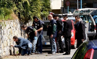 Le Pdg d'Ansaldo Nucleare, une filiale du géant public italien Finmeccanica, a été blessé lundi aux jambes par un tireur qui l'a visé en pleine rue à Gênes (nord-ouest), un acte qui fait ressurgir le spectre des attaques terroristes des années 70.