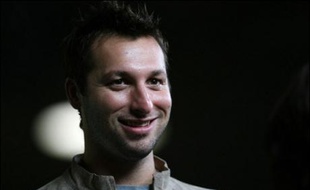 Des entraîneurs connus, en particulier néerlandais et canadien, ont pris samedi la défense du nageur Ian Thorpe, plusieurs fois champion du monde et olympique, mis en cause vendredi dans un contrôle effectué en 2006 par l'agence australienne antidopage (ASADA).