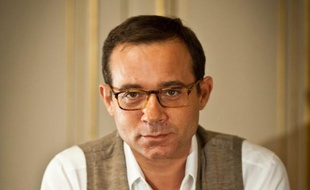 Jean-Luc Delarue, emblème des animateurs-producteurs, est décédé à 48 ans après une rude bataille contre un cancer de l'estomac.