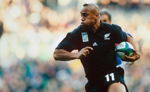Jonah Lomu a porté le maillot des All Blacks à 63 reprises.