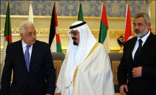 Les pays arabes ont entamé mercredi à Ryad un sommet de deux jours au cours duquel ils ressusciteront une offre de paix avec Israël vieille de cinq ans qu'ils présentent comme la meilleure chance, sinon la dernière, de régler le conflit israélo-arabe.