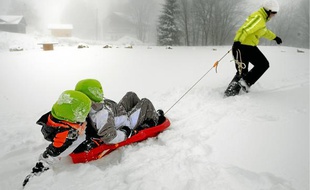 Séance de luge, mi-décembre, lors des premières chutes de neige.