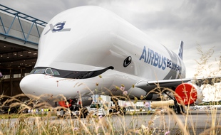 Le nouveau Beluga XL de l'avionneur Airbus.