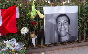 Ahmed Merabet, policier dans le 11e arrondissement est la dernière victime des frères Kouachi.