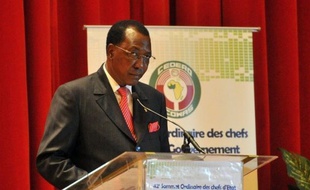 Le président tchadien Idriss Deby a réaffirmé lundi que les deux chefs islamistes Abou Zeïd et Mokhtar Belmokhtar avaient été tués dans des combats dans le nord du Mali, assurant que les corps n'avaient pas été exposés par respect "des principes de l'islam", dans un discours retransmis à la télévision tchadienne.