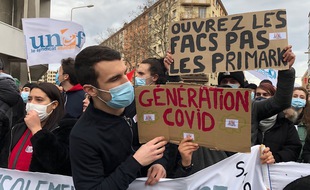 Lyon, le 21 janvier 2021. Les étudiants manifestent pour dénoncer leur détresse et leur isolement face à cette crise sanitaire et sociale liée au Covid-19.