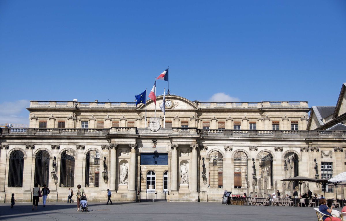 A Bordeaux, les finances sont « saines » mais il y a trop de collaborateurs et d'absentéisme