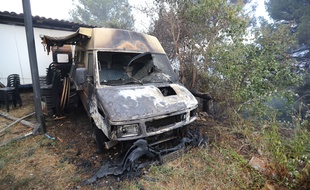 L'incendie de Carros (Alpes-Maritimes) a déjà fait de gros dégâts.