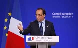 François Hollande lors de sa conférence de presse au sommet européen de Bruxelles, dans la nuit du 28 au 29 juin 2012.