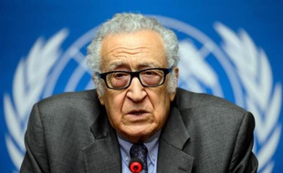 Le médiateur de l'ONU pour la Syrie a estimé mercredi que la glace était en train de se rompre à Genève entre représentants de l'opposition et du gouvernement syriens, les uns parlant de "pas en avant", les autres de discussions "positives".