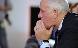 Thierry Peugeot assiste à une conférence de presse annonçant les résulats du groupe PSA pour l'année 2013, le 19 février 2014 à Paris