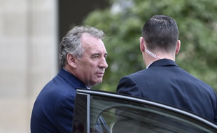 François Bayrou, le nouveau ministre de la Justice, quittant l'Elysée, après le premier Conseil des ministres, le 18 mai 2017 à Paris.