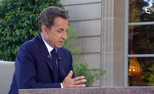Nicolas Sarkozy répond en direct aux questions de David Pujadas sur France2, le 12 juillet 2010.