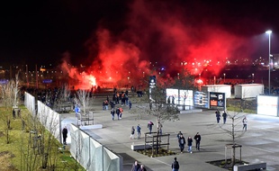 Des affrontements ont éclaté jeudi avant OL-CSKA Moscou entre des supporters et les forces de l'ordre. ROMAIN LAFABREGUE