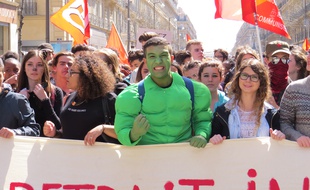 Les lycéens manifestent contre la loi El Khomri