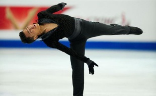 Florent Amodio a été déchu de son titre européen par le grand Evgeni Plushenko, samedi à Sheffield, mais le jeune Français, auteur d'un début de saison décevant, a sauvé les meubles en décrochant le bronze à deux mois du grand rendez-vous mondial en France.