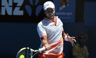 Jo-Wilfried Tsonga, tête de série N.6, a été surpris par l'excellent Japonais Kei Nishikori (N.24) en cinq sets 2-6, 6-2, 6-1, 3-6, 6-3 en huitièmes de finale de l'Open d'Australie, lundi à Melbourne.