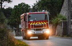 Une femme tuée dans le violent incendie de garrigue et résineux dans l’Aude