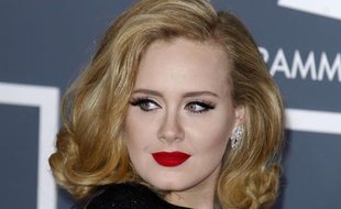 La chanteuse Adele aux Grammy Awards, le 12 février 2012.