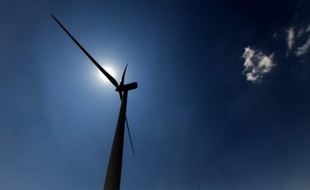 Une éolienne produite par Gamesa et installée en Navarre à Alaiz, le 8 juillet 2008