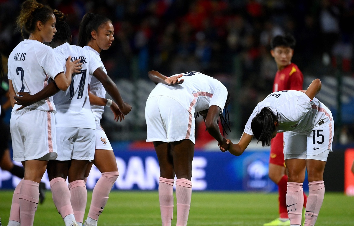 Les Bleues atomisent le Vietnam avant de partir disputer l'Euro anglais