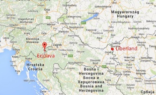 A peine plus grand qu'une salle de réunion, Enclava s'étend sur un arpent inculte de 100 mètres carrés, coincé entre la Slovénie et la Croatie