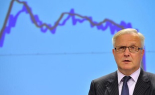 La zone euro va encore traverser une zone de turbulences en 2013, marquée par une croissance en berne, des dérapages budgétaires et un chômage de masse, avant d'espérer une éclaircie, notamment en Grèce où l'austérité suscite une contestation de plus en plus vive.