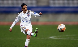 Louisa Necib s'est offert le plus beau but de la rencontre, ce dimanche, en demi-finale aller de Ligue des champions.