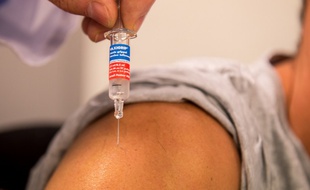 Les pharmaciens ont été autorisés par les députés à vacciner contre la grippe