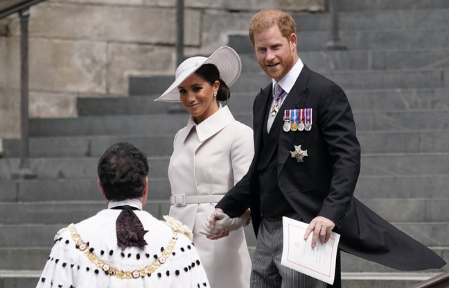 Jubilé de platine d'Elisabeth II : Des applaudissements et quelques huées à l'arrivée de Meghan et Harry à la messe