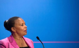 La garde des Sceaux, Christiane Taubira, a affirmé jeudi n'avoir "jamais ressenti" chez le président François Hollande de "réserve" sur l'ouverture du mariage et de l'adoption aux couples de même sexe.